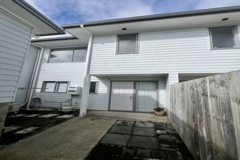Photo of property in 31/3 Hulme Place, Henderson, Auckland, 0612