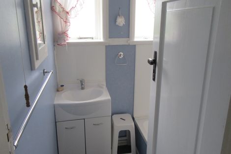 Photo of property in 2 Belt Street, Waimate, 7924