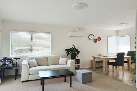 Photo of property in 2/201 Avondale Road, Greenmeadows, Napier, 4112