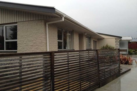 Photo of property in 1/28 Guinness Crescent, Ilam, Christchurch, 8041