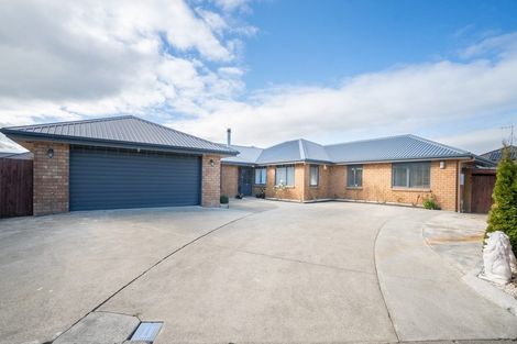 Photo of property in 155 Schnell Drive, Kelvin Grove, Palmerston North, 4414
