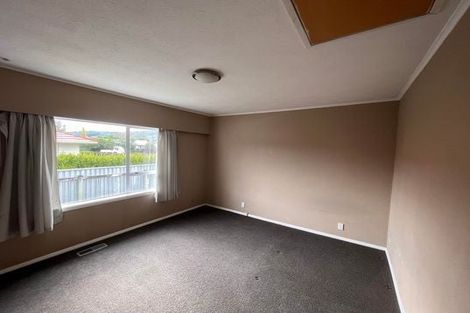 Photo of property in 1118 Fergusson Drive, Clouston Park, Upper Hutt, 5018