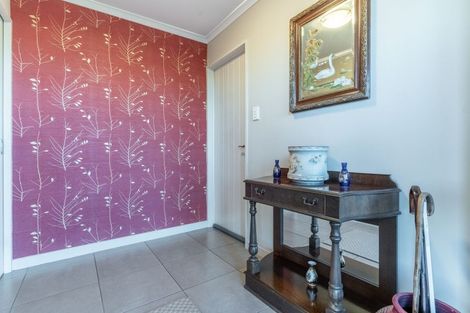 Photo of property in 100 Park Street, Winton, 9720