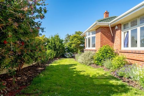 Photo of property in 62 Royal Crescent, Saint Kilda, Dunedin, 9012