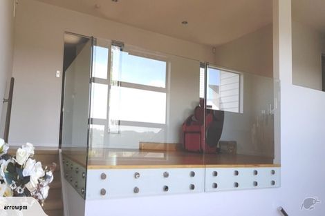 Photo of property in 34 Bur Oak Terrace, Schnapper Rock, Auckland, 0632