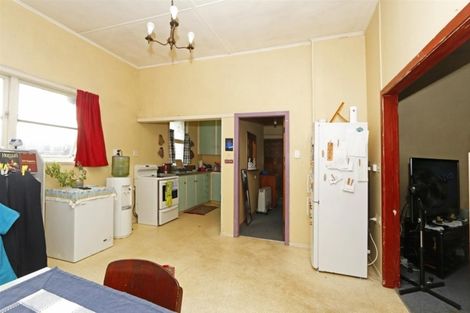 Photo of property in 3 Riemenschneider Street, Manaia, 4612