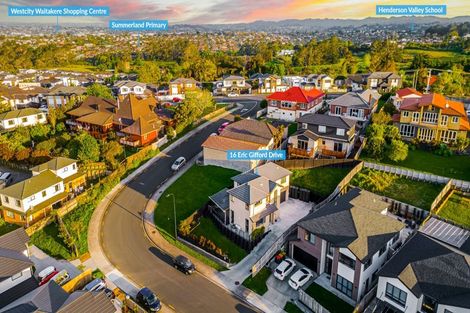 Photo of property in 16 Eric Gifford Drive, Ranui, Auckland, 0612