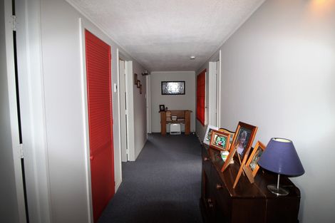 Photo of property in 8 Winston Place, Alexandra, 9320