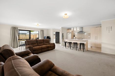 Photo of property in 2/6 Garrick Place, Beerescourt, Hamilton, 3200