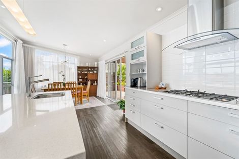 Photo of property in 74 Rivervale Grove, Stanmore Bay, Whangaparaoa, 0932