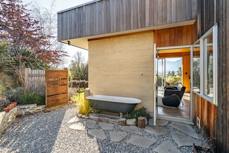 Photo of property in 25 Fort Place, Hawea Flat, Lake Hawea, 9382