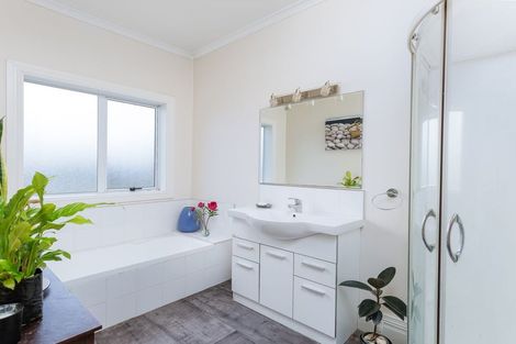 Photo of property in 14 High Street, Waimate, 7924