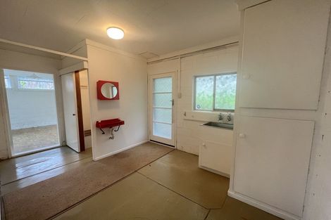 Photo of property in 20 Sunnyhill Crescent, Sunnyhills, Auckland, 2010
