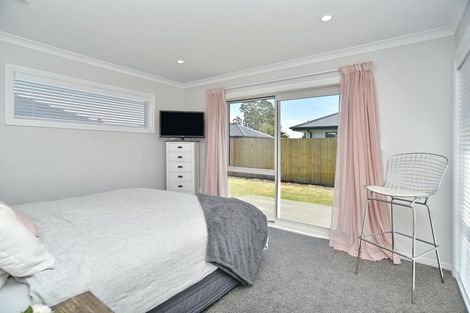 Photo of property in 106 Petries Road, Woodend, 7610