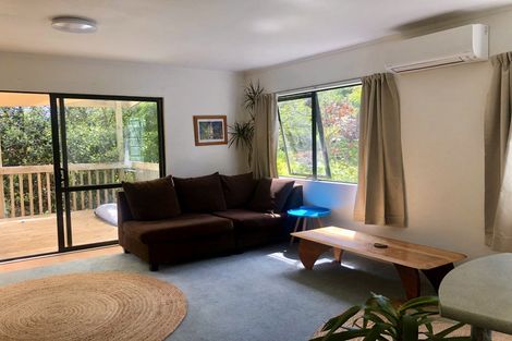 Photo of property in 279 Motutara Road, Muriwai, Waimauku, 0881