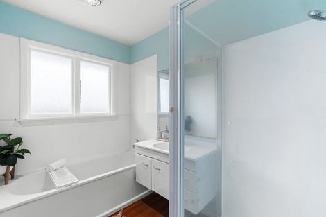 Photo of property in 37 Bourne Crescent, Papanui, Christchurch, 8053