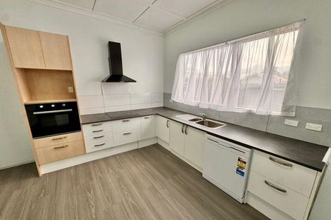 Photo of property in 3 Arawa Street, Papakura, 2110