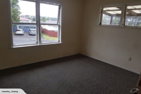 Photo of property in 51 Farquhar Road, Glendene, Auckland, 0602