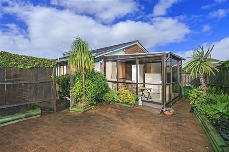 Photo of property in 40 Athena Drive, Totara Vale, Auckland, 0629