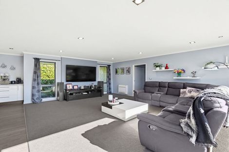 Photo of property in 13 Raymond Place, West Melton, 7618
