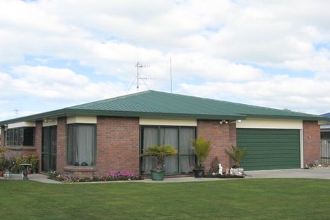 Photo of property in 63 Kane Road, Papamoa Beach, Papamoa, 3118