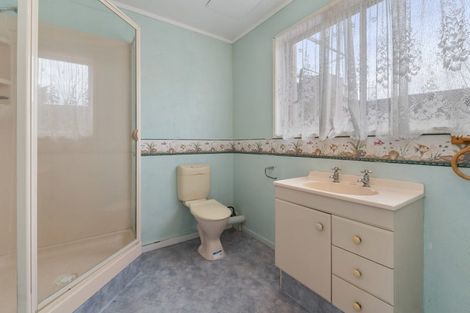 Photo of property in 5 Rameses Place, Pomare, Rotorua, 3015