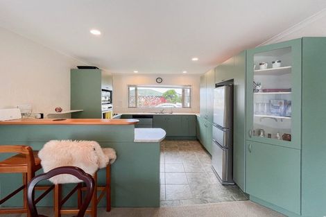 Photo of property in 12 Dan Tori Place, Orewa, 0931