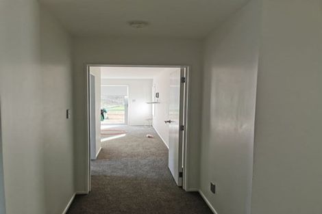 Photo of property in 28 Harris Drive, Silverdale, 0932