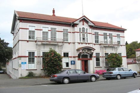 Photo of property in 353 Hardy Street, Nelson, 7010