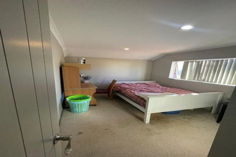 Photo of property in 10 Agapanthus Place, Flat Bush, Auckland, 2016