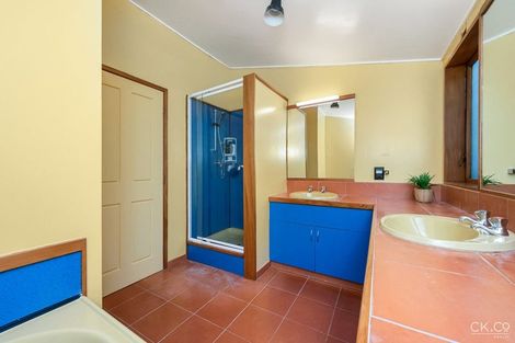 Photo of property in 72a Chatsworth Road, Silverstream, Upper Hutt, 5019