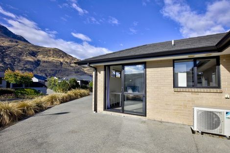 Photo of property in 3a-b Chadlington Way, Lower Shotover, Queenstown, 9304