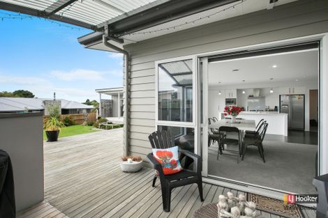 Photo of property in 15 Browns Drive, Waihi Beach, 3611