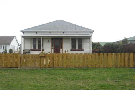 Photo of property in 8 Charles Street, Carterton, 5713