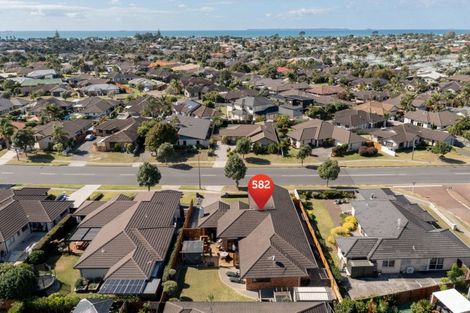 Photo of property in 582 Gloucester Road, Papamoa Beach, Papamoa, 3118