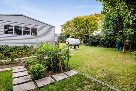 Photo of property in 18 Albion Street, Hawera, 4610