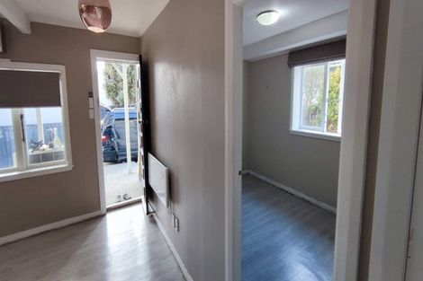 Photo of property in 4 Mills Road, Brooklyn, Wellington, 6021