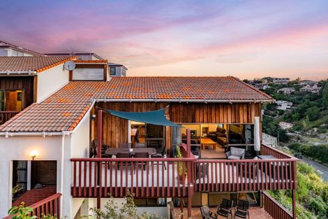 Photo of property in 12a Cobden Crescent, Bluff Hill, Napier, 4110