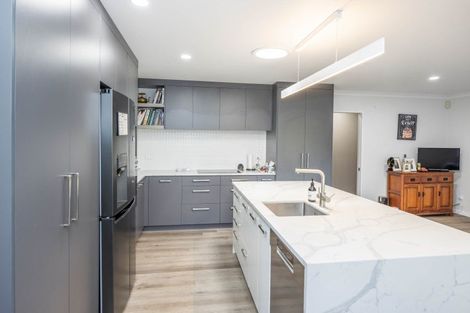 Photo of property in 26 Ravenscourt Place, Huntington, Hamilton, 3210