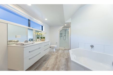 Photo of property in 126a Esplanade, Sumner, Christchurch, 8081