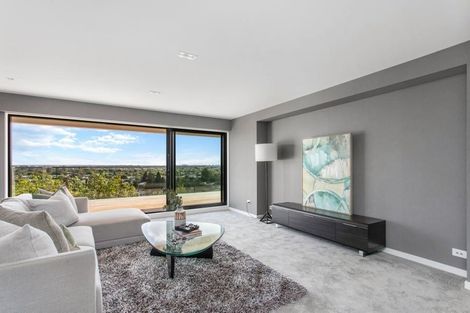 Photo of property in 15 Woodlau Rise, Huntsbury, Christchurch, 8022