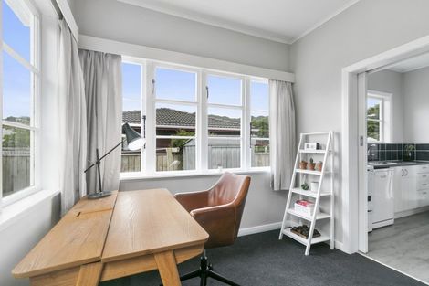 Photo of property in 10 Purser Grove, Fairfield, Lower Hutt, 5011