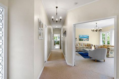 Photo of property in 142 Williams Street, Cambridge, 3434