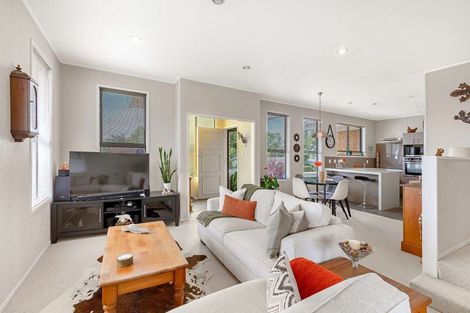 Photo of property in 1/30 Gills Avenue, Papakura, 2110