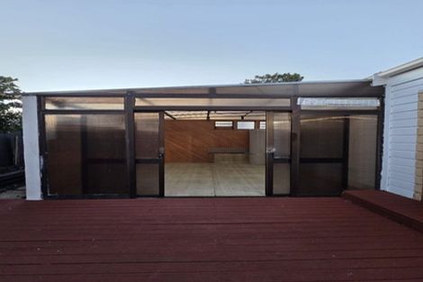 Photo of property in 14 Waimana Road, Conifer Grove, Takanini, 2112