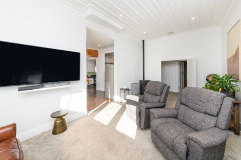 Photo of property in 84 Featherston Street, Takaro, Palmerston North, 4412