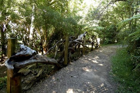 Photo of property in 19 Te Aroha Avenue, Oneroa, Waiheke Island, 1081