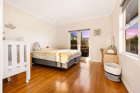 Photo of property in 24b Ribblesdale Road, Henderson, Auckland, 0612