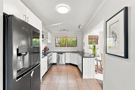 Photo of property in 102 Paparoa Street, Papanui, Christchurch, 8053