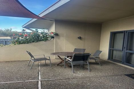 Photo of property in 1a Arataki Road, Havelock North, 4130